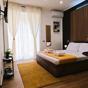Blackwoody Contemporary - Centro Storico Napels